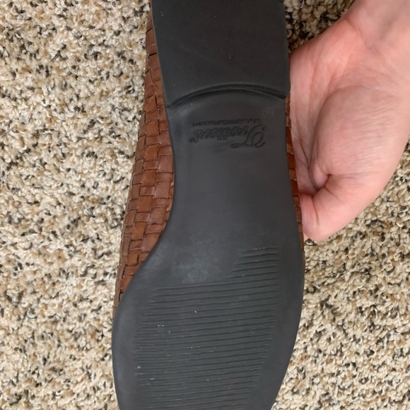 Trotters Liz Loafer Brown - Picture 4 of 11